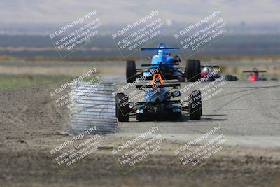 media/Oct-26-2025-CalClub SCCA (Sun) [[8ce1e69566]]/Group 3/Grapevine/